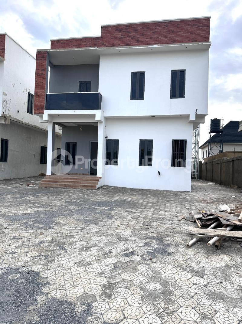 4 bedroom House for sale  Guzape Abuja