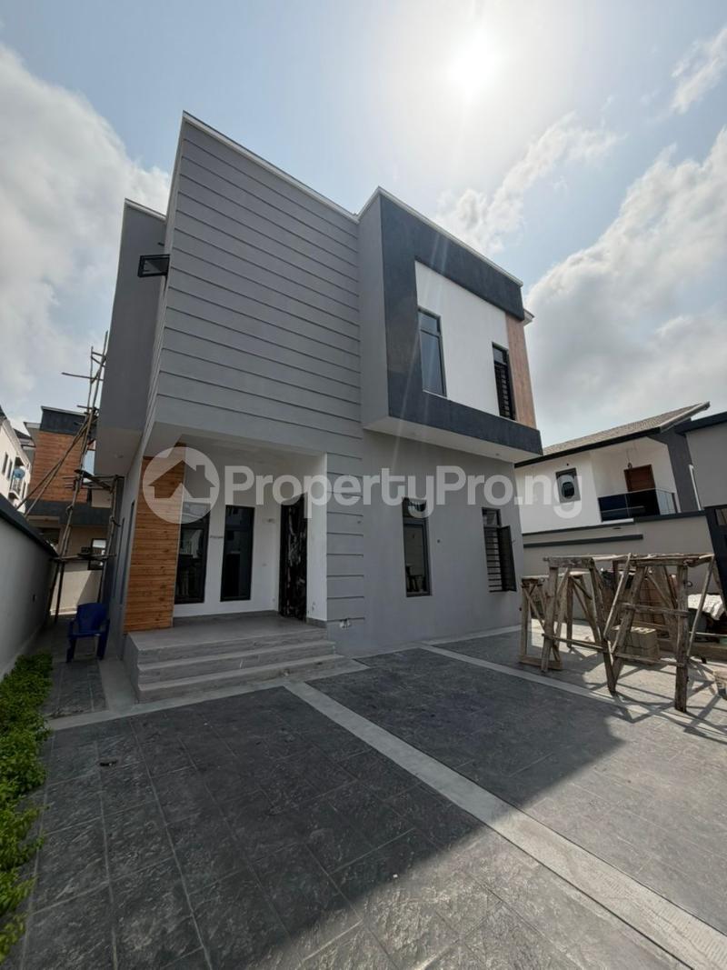 4 bedroom House for sale Chevron Lekki Lagos