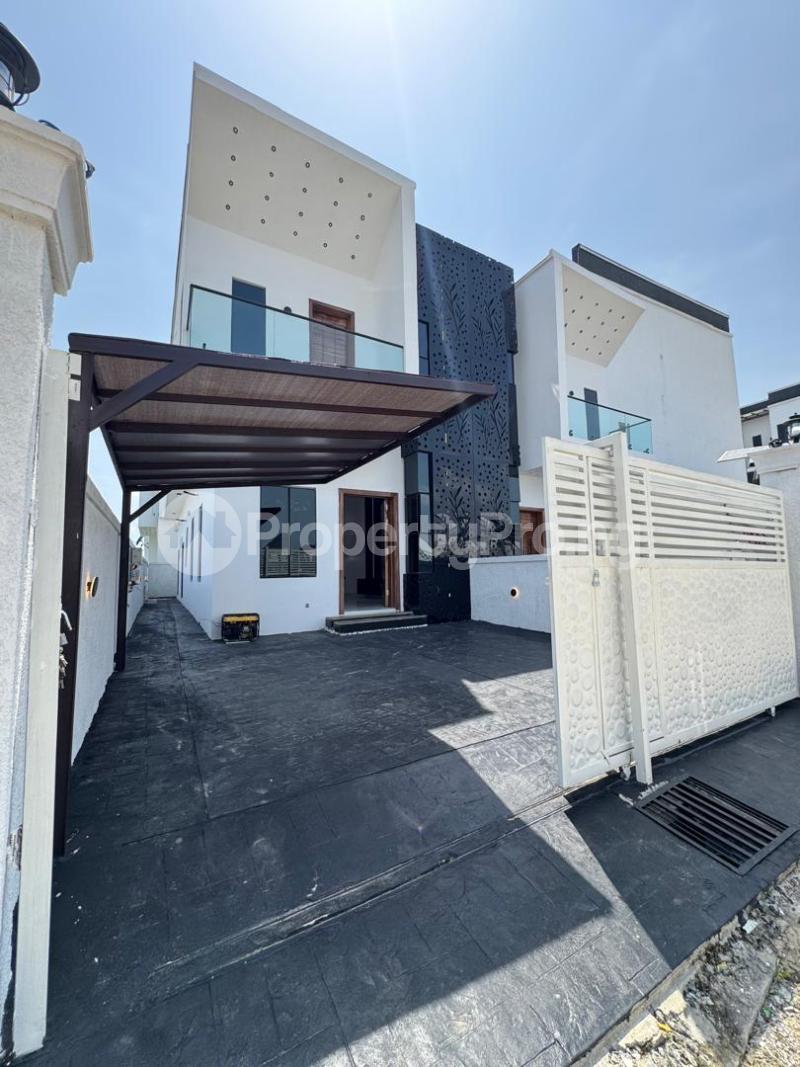 4 bedroom House for sale Orchid Road, Lekki Lagos