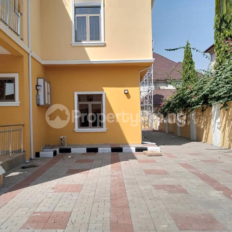 4 bedroom House for sale Gwarinpa Extension Karsana Abuja