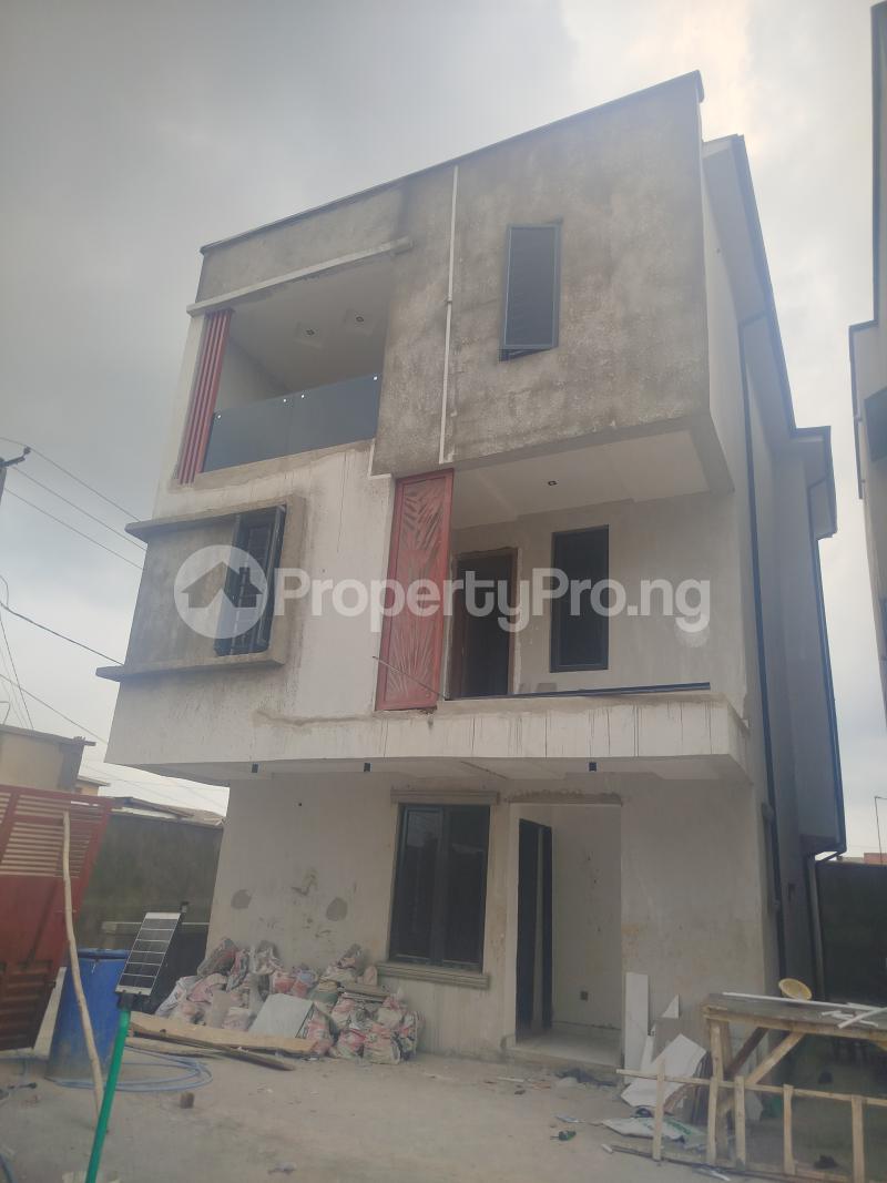 4 bedroom House for sale College Road Ifako-ogba Ogba Lagos