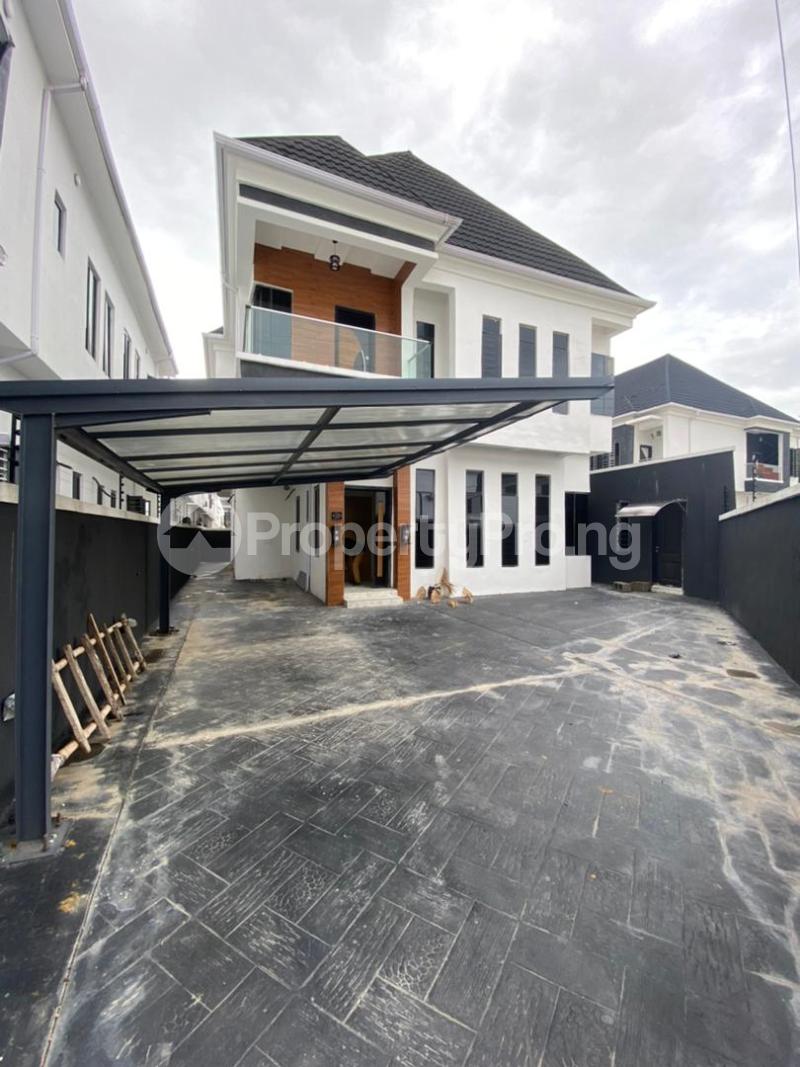 4 bedroom House for sale Orchid Road Lekki Lagos