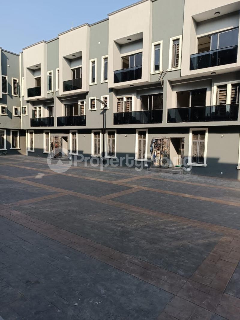 4 bedroom House for rent Palmgroove Estate Ilupeju Lagos