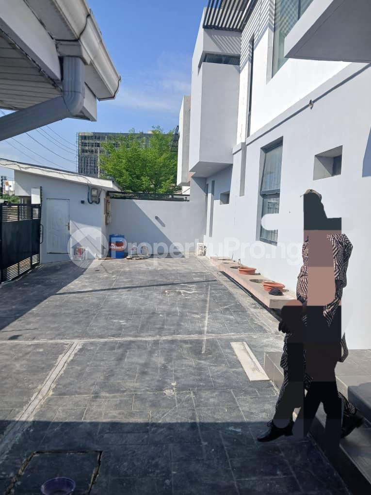4 bedroom Commercial Property for rent Gbagada Phase 1 Gbagada Lagos