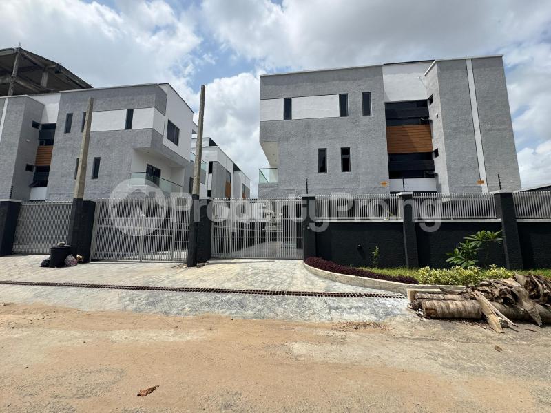 4 bedroom House for sale Adeniyi Jones Ikeja Lagos
