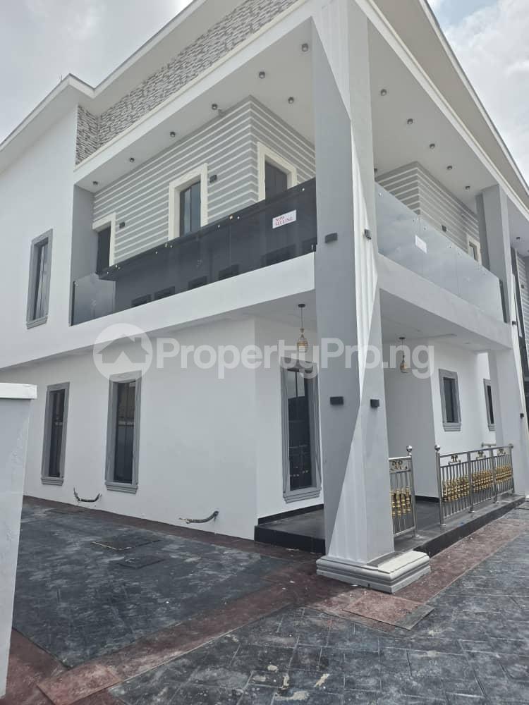 4 bedroom House for rent Arowojobe Mende Maryland Lagos