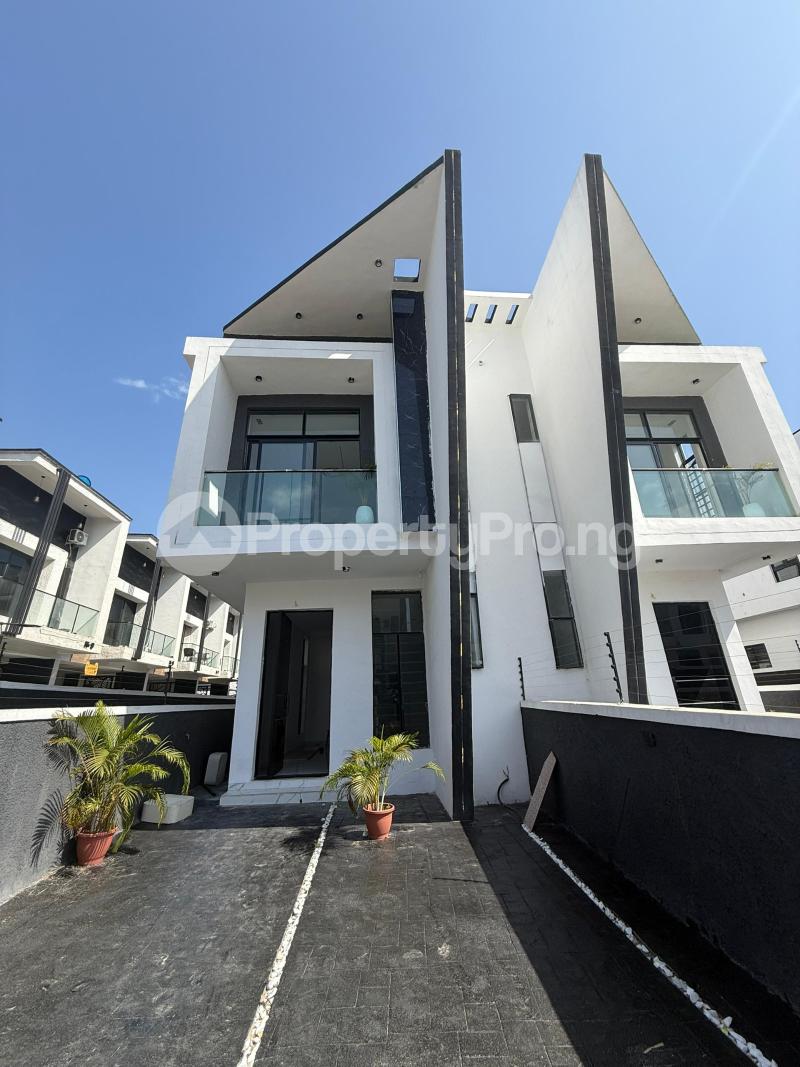 4 bedroom Flat / Apartment for sale Ilaje Ajah Lagos