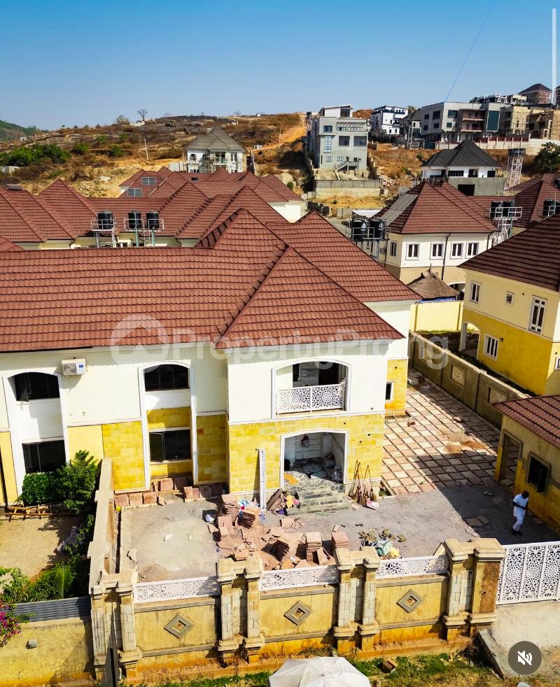 4 bedroom House for sale Guzape Abuja