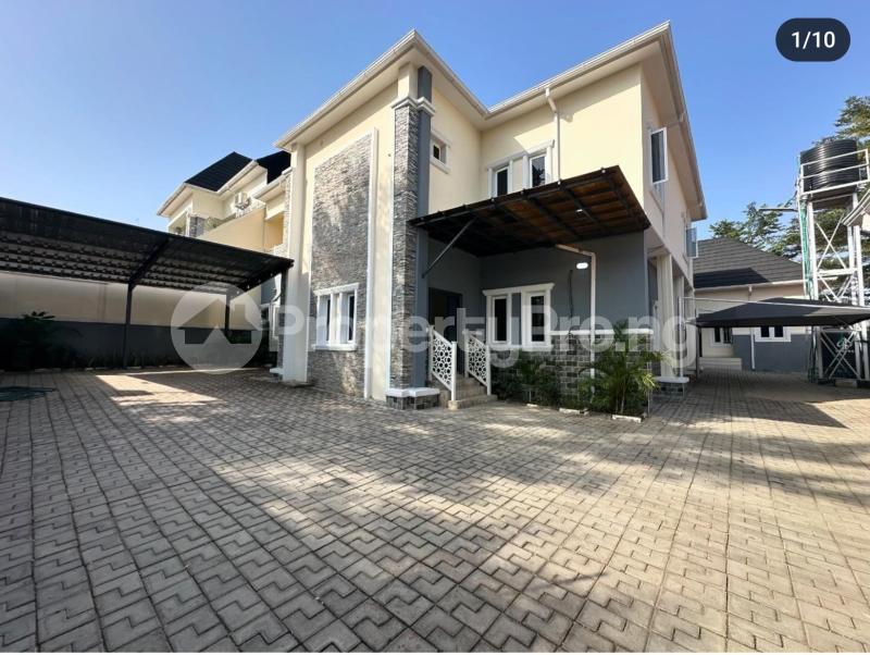 4 bedroom House for sale Gwarinpa Abuja