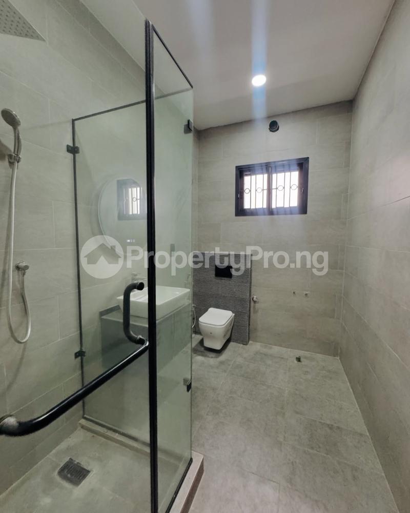 4 bedroom House for sale Magodo Phase 2, Magodo GRA Phase 1 Ojodu Lagos