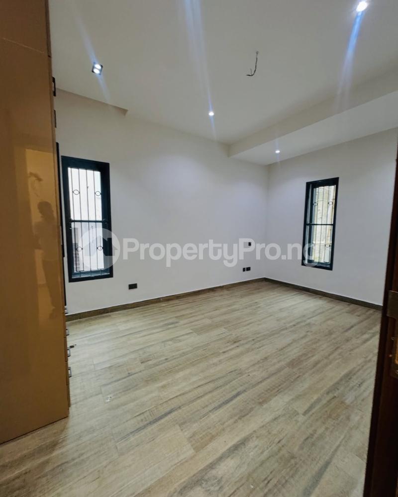 4 bedroom House for sale Magodo Phase 2, Magodo GRA Phase 1 Ojodu Lagos