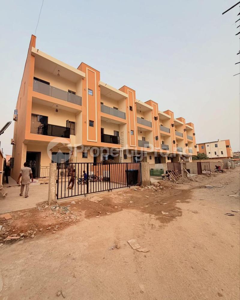 4 bedroom House for sale Oko Oba, Agege Lagos