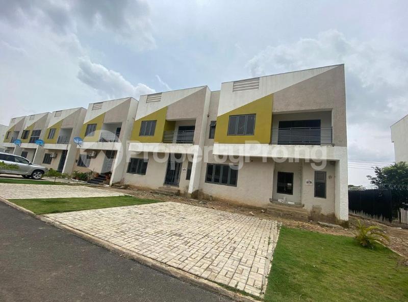 4 bedroom House for sale Fha Bridge Immediately By The Roundabout Kubwa Abuja