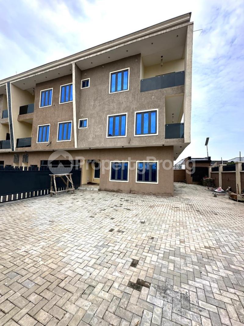 4 bedroom House for sale Life Camp Abuja