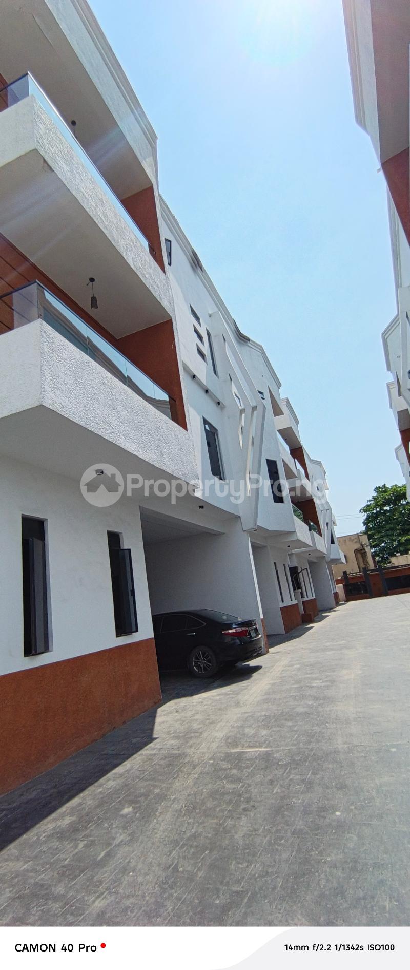 4 bedroom House for sale Behind Zenith Bank Osapa London, Lekki Lagos State Osapa london Lekki Lagos