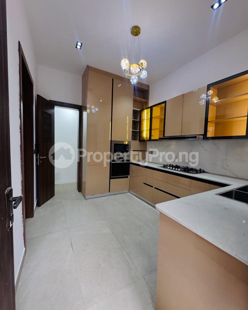 4 bedroom House for sale Magodo Phase 2, Magodo GRA Phase 1 Ojodu Lagos