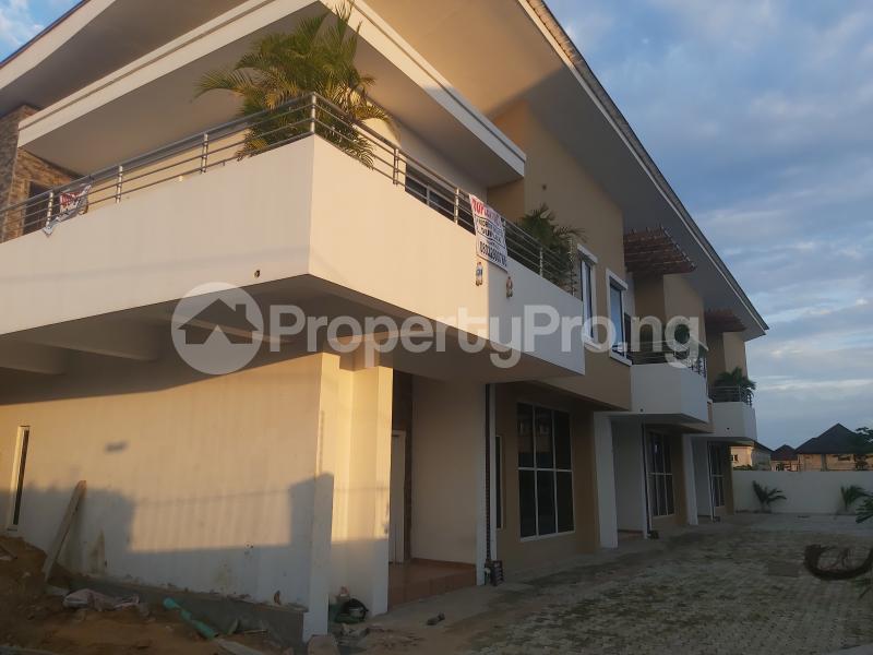 4 bedroom House for rent Golf Road Ibeju-Lekki Lagos