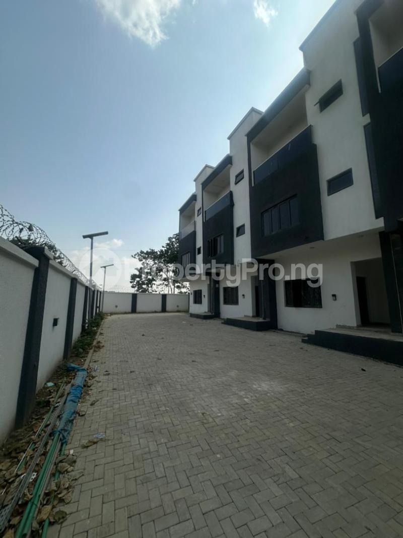 4 bedroom House for sale Guzape Abuja