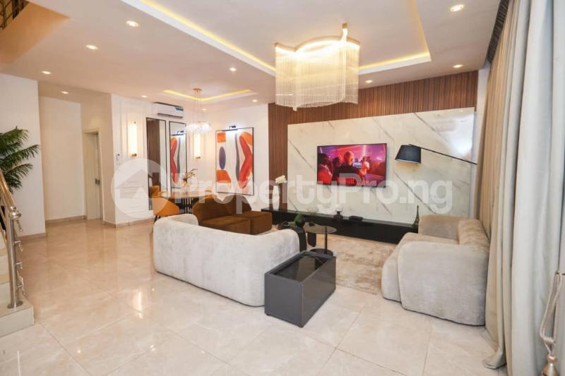 4 bedroom Flat / Apartment for shortlet  Jakande Lekki Lagos