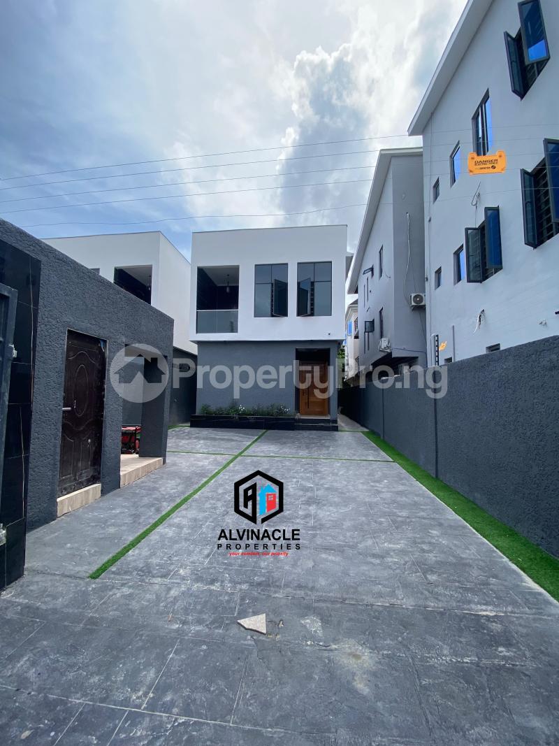 5 bedroom House for sale Ologolo Lekki Lagos
