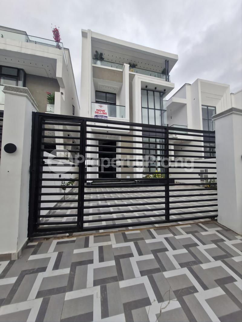 5 bedroom House for sale Captains Court Estate Ado Road Ajah Lagos