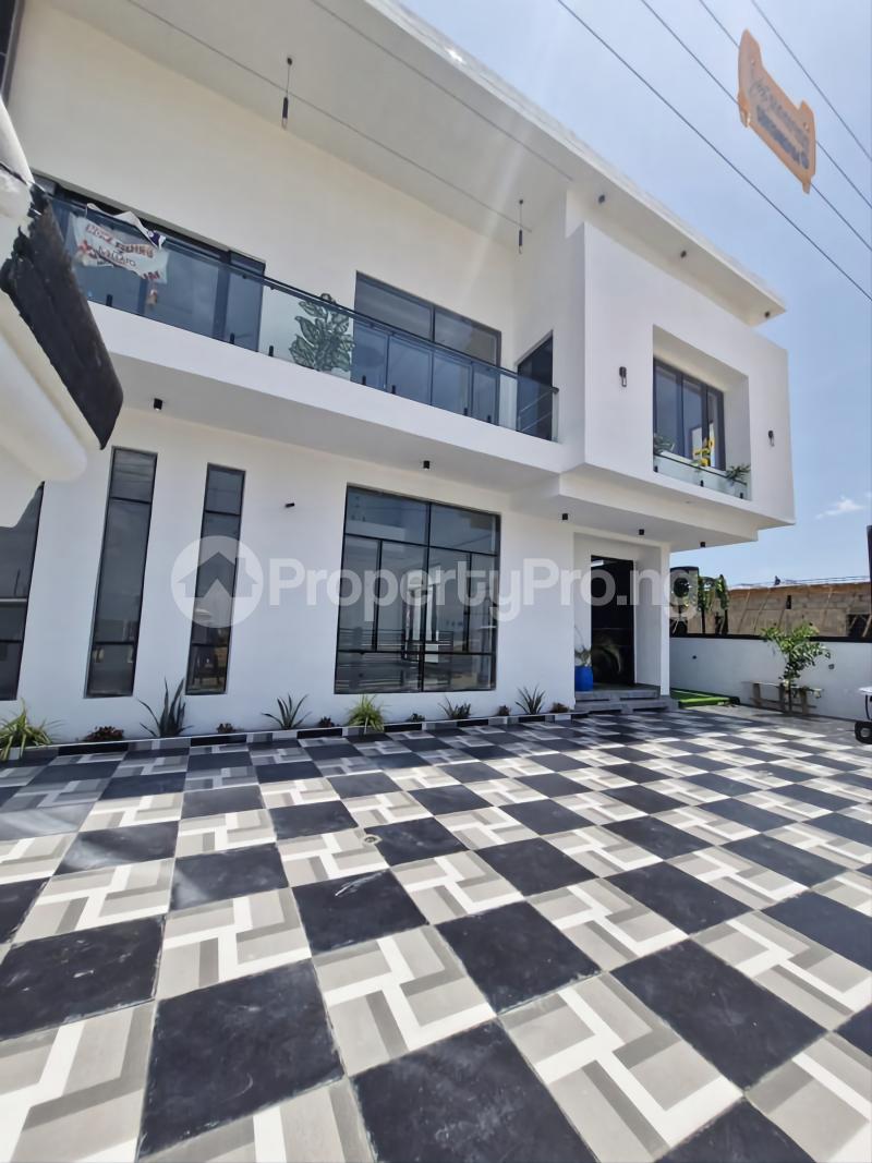 5 bedroom House for sale Captains Court Estate Ado Road Ajah Lagos