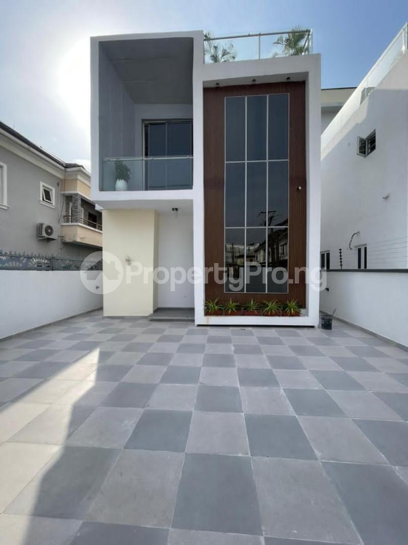 5 bedroom House for sale Chevron Lekki Lagos