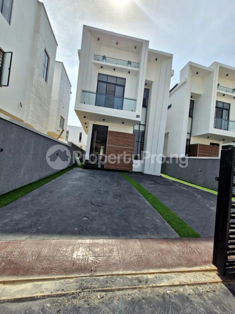 5 bedroom House for sale Hampton Lake Estate Chevron Lekki Lagos
