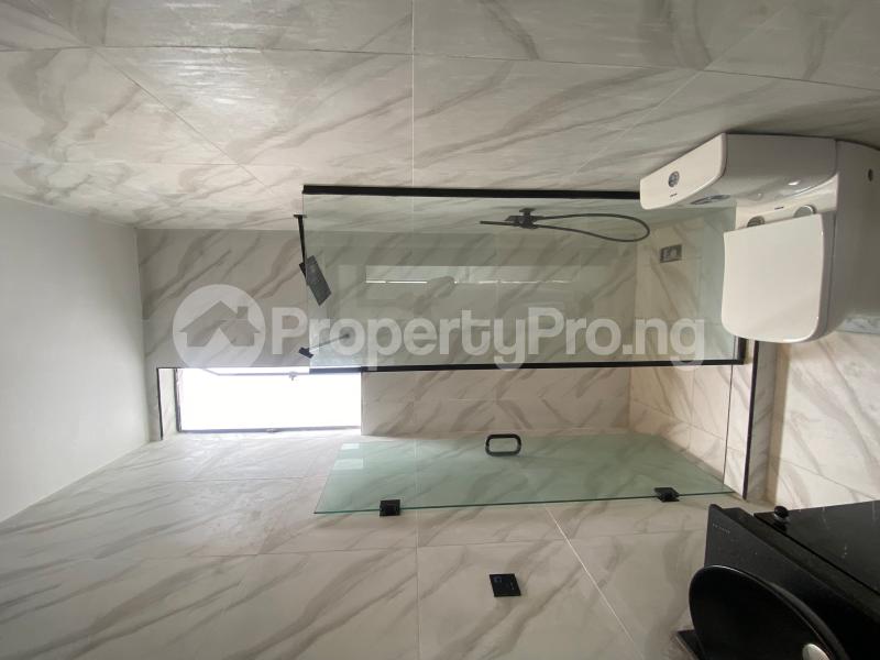 5 bedroom House for sale Conservative, Along Lekki Expressway Lekki Lagos