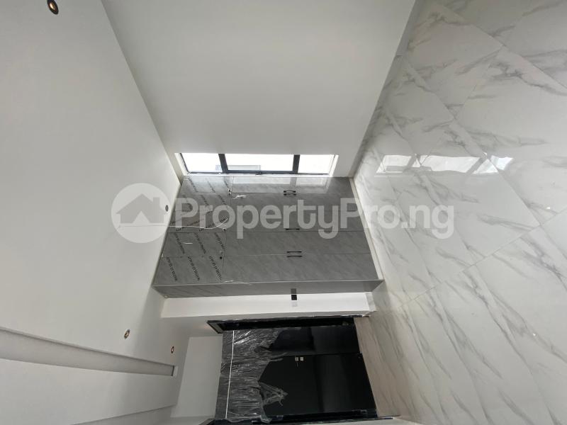 5 bedroom House for sale Conservative, Along Lekki Expressway Lekki Lagos