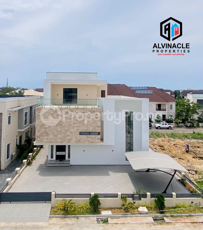 5 bedroom House for sale Chevron Lekki Lagos