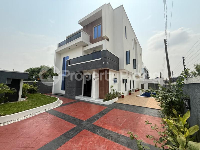 5 bedroom House for sale Gowon Estate Egbeda Alimosho Lagos