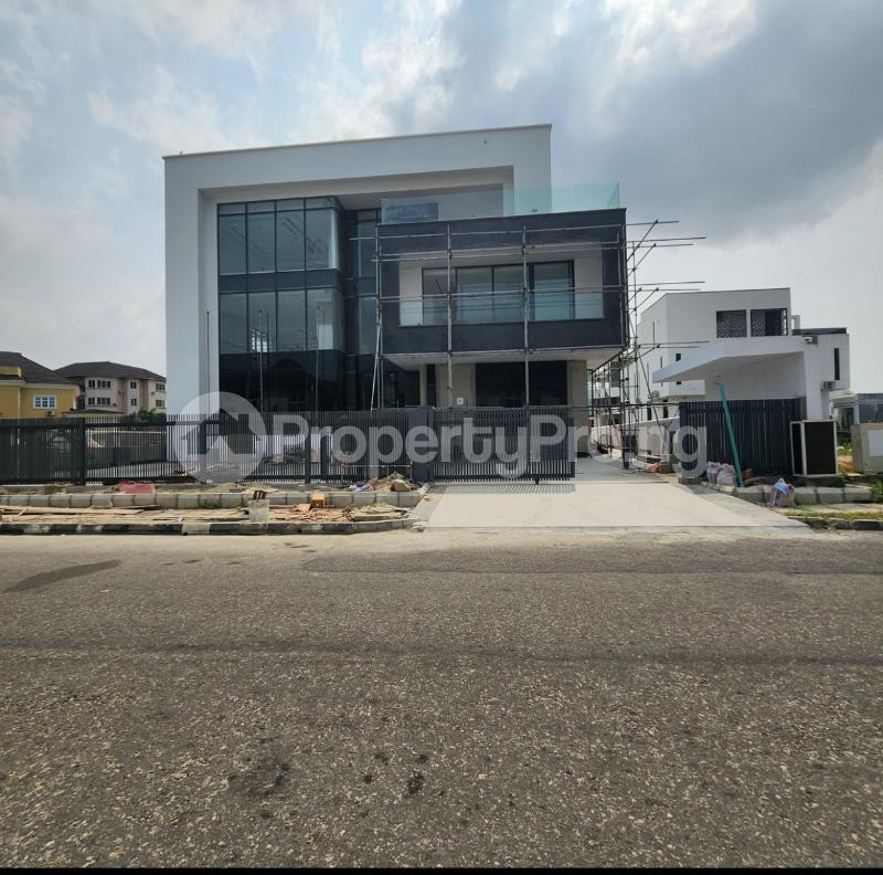 5 bedroom House for sale Osapa london Lekki Lagos