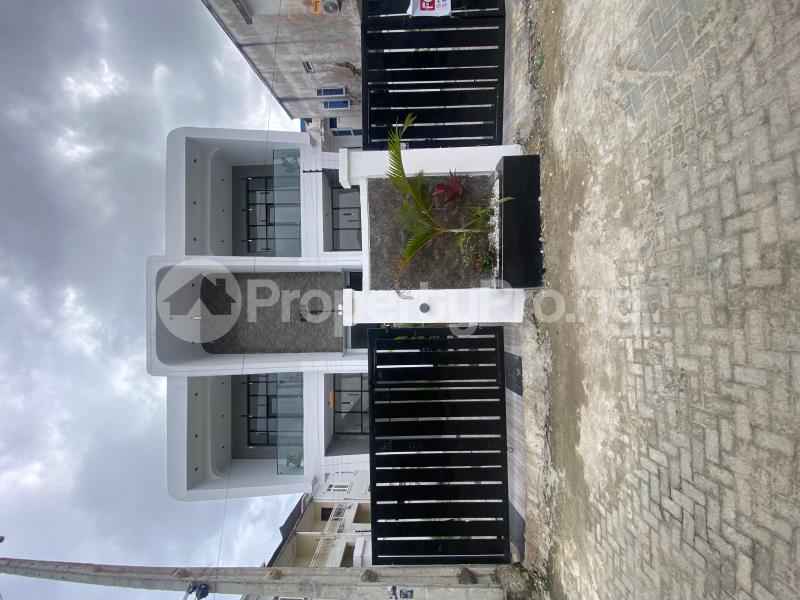 5 bedroom House for sale Ado Road Ajah Lagos