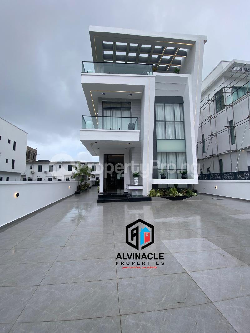 5 bedroom House for sale Osapa london Lekki Lagos