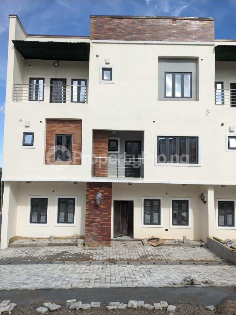5 bedroom House for sale Larinx Home Close To Chris Land School Apo Abuja