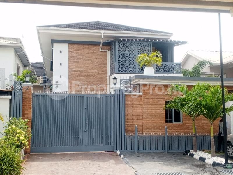 5 bedroom Commercial Property for rent Admiralty Road Lekki Lagos