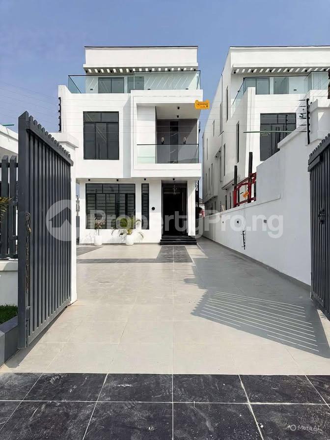 5 bedroom House for sale Lekki Lagos