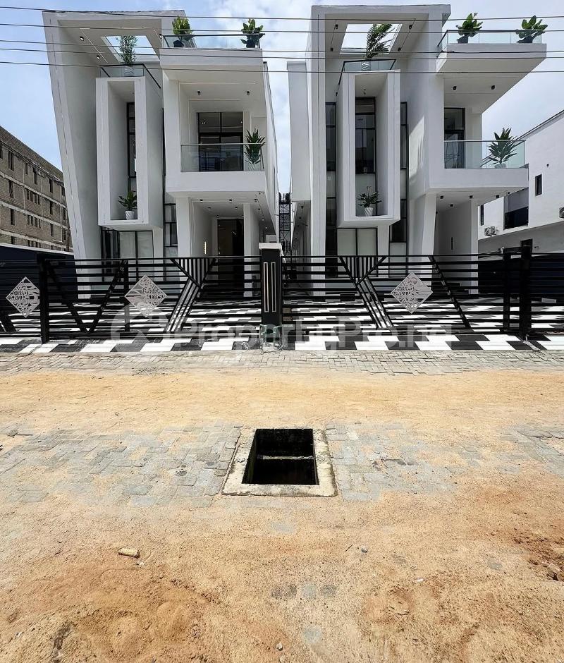 5 bedroom House for sale Chevron Lekki Lagos