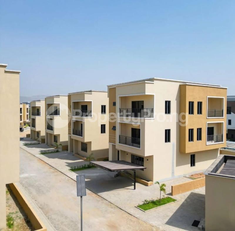 5 bedroom House for sale Jahi Abuja