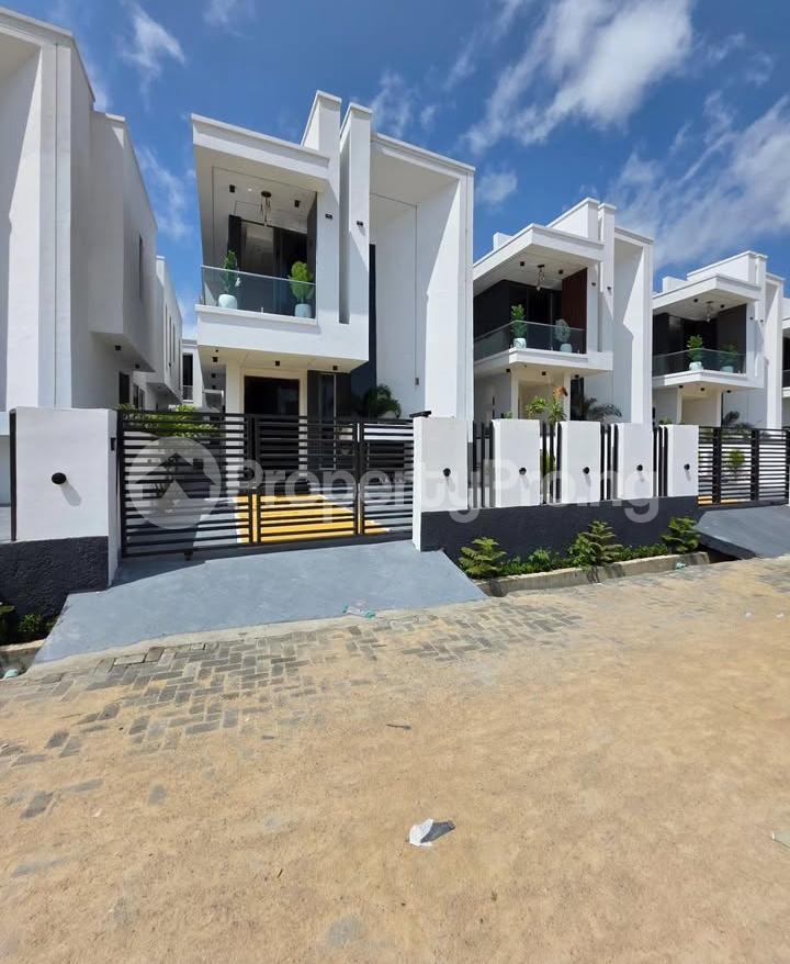 5 bedroom House for sale 1 Min Drive From Ajah Bridge, Ado Ajah Lagos