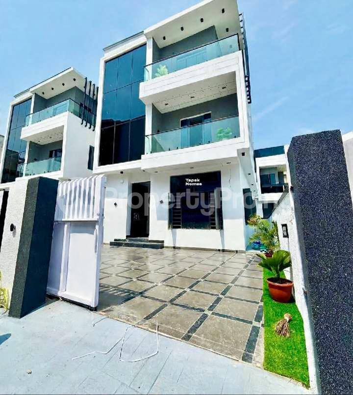 5 bedroom House for sale Ologolo Lekki Lagos