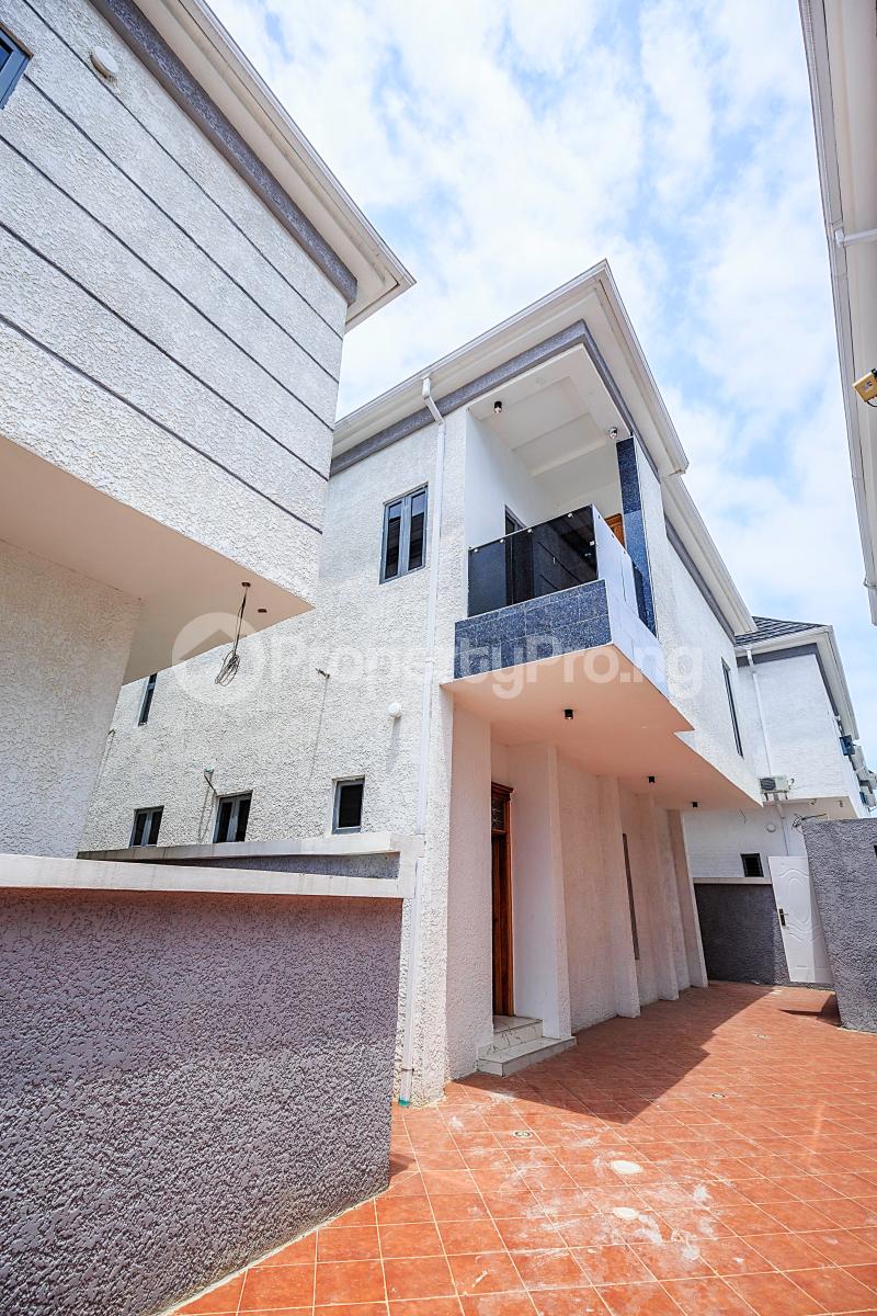 5 bedroom House for sale chevron Lekki Lagos