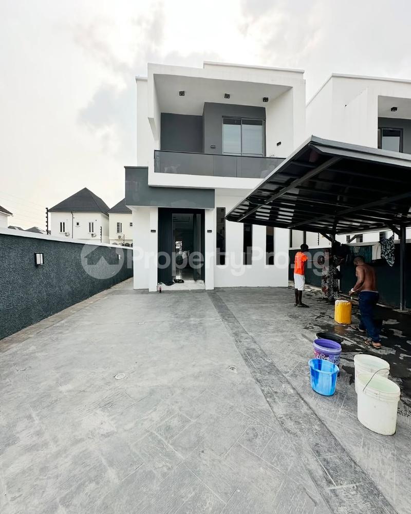 5 bedroom House for sale Osapa london Lekki Lagos