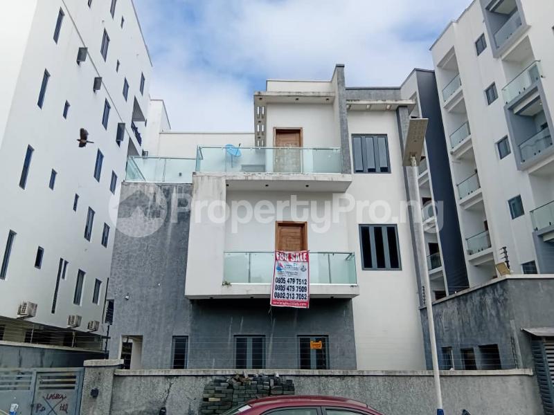 6 bedroom House for sale Pineweood Estate, Off Freedom Way Lekki Phase 1 Lekki Lagos