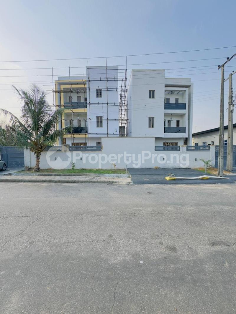 5 bedroom House for sale Omole phase 2 Ojodu Lagos