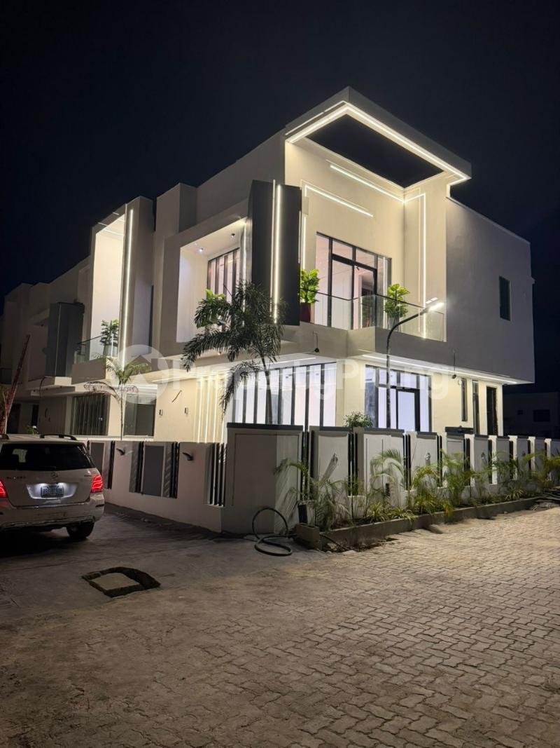 5 bedroom House for sale Chevron Lekki Lagos
