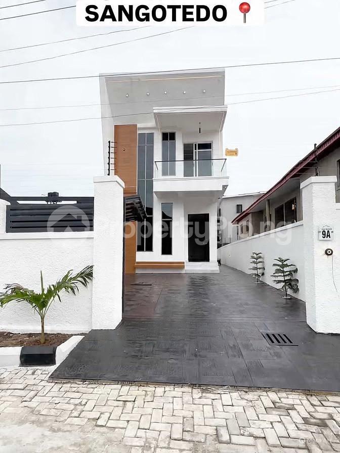 5 bedroom House for sale Sangotedo Lagos