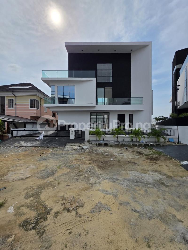 5 bedroom House for sale Lakeview Oark 2 Estate, Orchid Road 2nd Toll Gate Lekki Lagos
