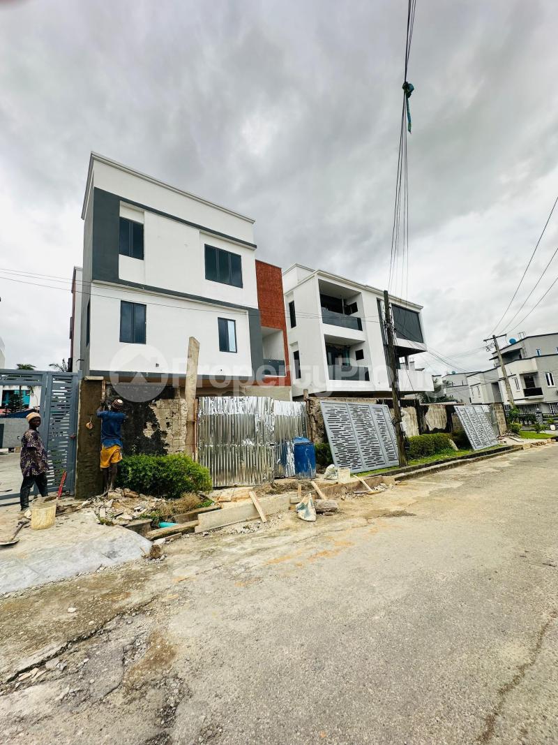 5 bedroom House for sale  Mende Maryland Lagos